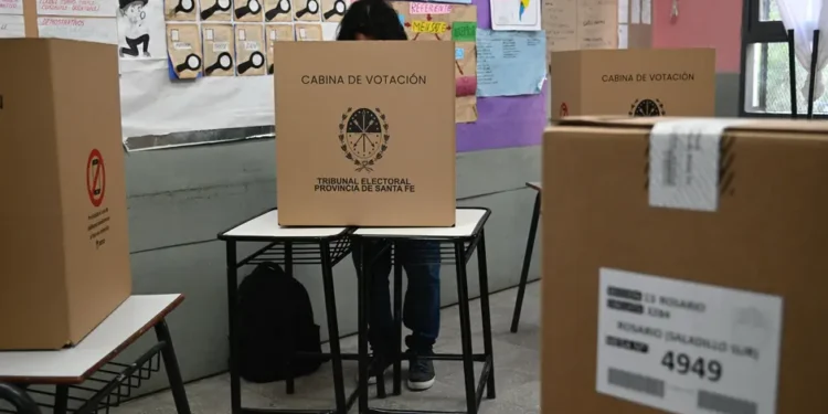 5MV6HB5ESRESDF5RXQ7QCAQXWQ Récord de Baja Participación Electoral en Santa Fe