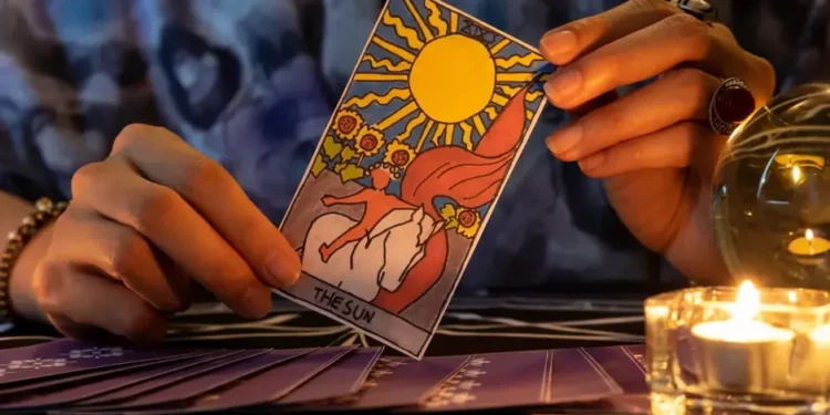 NSY7DDDPIBAMHLWI4TBN4QTXAI El tarot cuántico: un espejo de nuestra conciencia