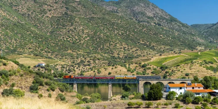 QU3UVUIMXFAZROEUOLUBQTISJM Europa en tren: paisajes y experiencias únicas