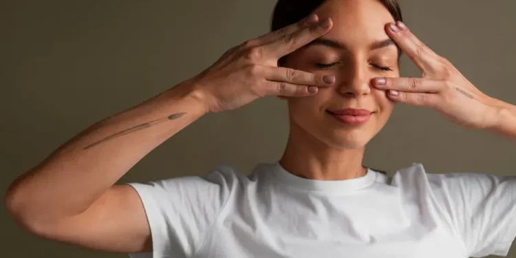 UIMPR4UTRNDC7LDTUWLJSIPGBI Eficacia del yoga facial en líneas de expresión