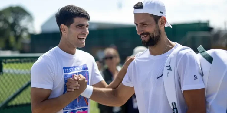 VYGQP2FQHBBBTH3GMZ7Q72EY7Q Carlos Alcaraz y Djokovic, un gran momento en Wimbledon