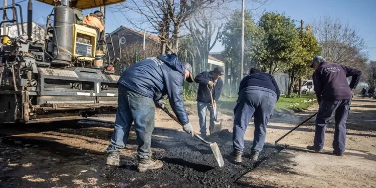 VZ4DY63OFRCBBE5D3XQVMCJRMI Se acerca el Día del Empleado Público en Argentina