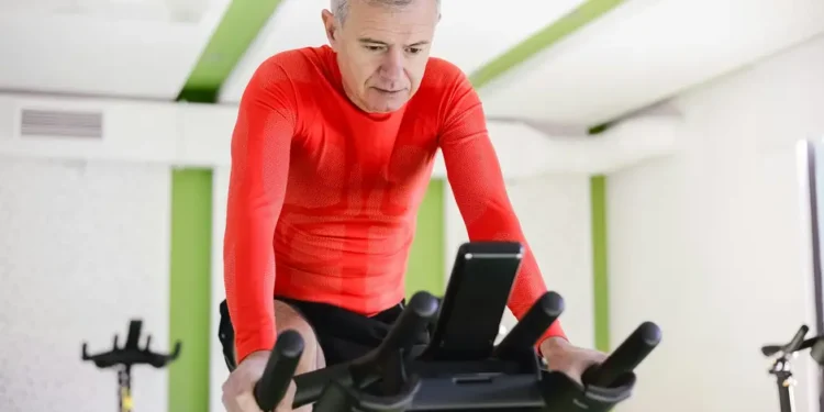 Z7UGLVOKRNH6ZCYAHCVG2RWGTQ Ganar masa muscular después de los 50 es esencial