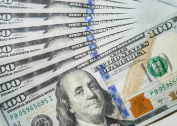 954955 h k8scnmx 2000x1500 1 Cotización del dólar blue y oficial al 17 de julio de 2025