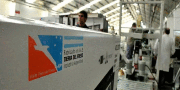 956919 16b telam El Gobierno reglamentó el régimen de compras con menos impuestos en Tierra del Fuego