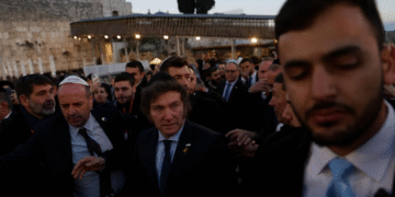 DFHAO46QKJE3UGNWSBKPVEBX2U Irán incluye a Argentina en su lista de enemigos por respaldo a Israel