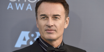 KDGB2AZ6XFAQJJH2JUOEPOKIAM Julian McMahon, famoso por 'Nip/Tuck', fallece a los 56 años por cáncer