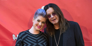 MU4E2BMXZFCWNLVBEKVKIMWREI Kelly Osbourne rompe el silencio tras la muerte de Ozzy Osbourne