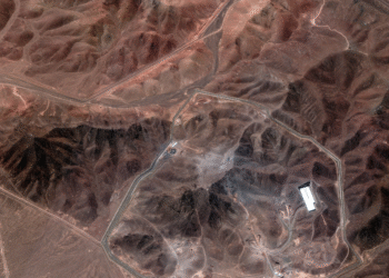 Q4BG2ABZUBC2DK7MSU7TQFZDYQ Imágenes satelitales revelan reactivación en la planta nuclear de Fordow en Irán