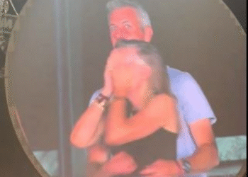 YaNJOPC 4 2000x1500 1 Escándalo en concierto: viralizan beso entre CEO de Astronomer y su directora de Recursos Humanos