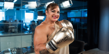 ZMCV2JKO3FASPN43HVKR5XGT5Q La exboxeadora Alejandra Oliveras continúa en terapia tras accidente cerebrovascular