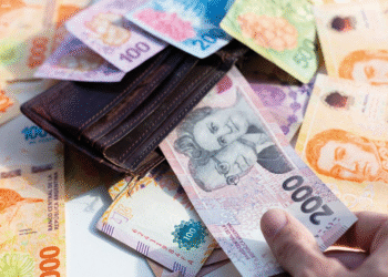 dinero 1728164 Aumento de la morosidad en créditos al consumo en Argentina en 2023