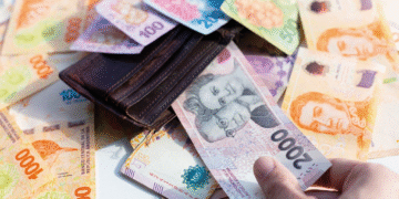 dinero 1728164 Aumento de la morosidad en créditos al consumo en Argentina en 2023