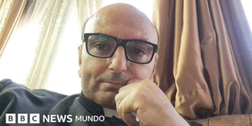 e718d740 bece 11ef a0f2 fd81ae5962f4 Israel bombardea la única iglesia católica en Gaza, herido el padre argentino Gabriel Romanelli