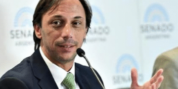 el procurador de tesoro santiago castro HSFYSRDPHRDZJKJUGP4CMMT43M Filtraciones en caso YPF llevan a despidos masivos en la Procuración del Tesoro