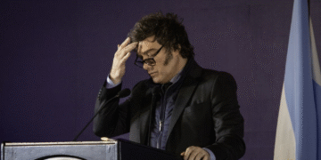 javier milei 2066612 Diputados revelan nuevas pruebas que complican al Gobierno por caso $LIBRA