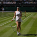 la raqueta en el piso la emocion en el cuerpo WYO452HHDBHHDAIF4GHUO5TXSE Amanda Anisimova, de la oscuridad a la final de Wimbledon en 2025
