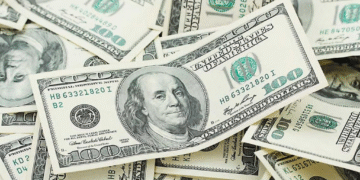 sobre el cierre el dolar se desperto y banco central lo dejo correr trepo 34 centavos 3908 Crecimiento de compras minoristas de dólares en Argentina antes de las elecciones