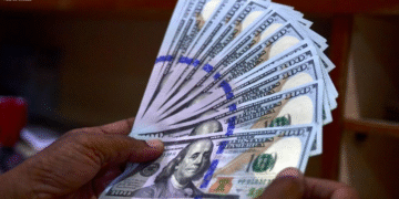 3K4KHC3HDVGMDLQEW3N2BXYEPM Derrumbe de activos argentinos y dólar en $1.370: análisis y perspectivas