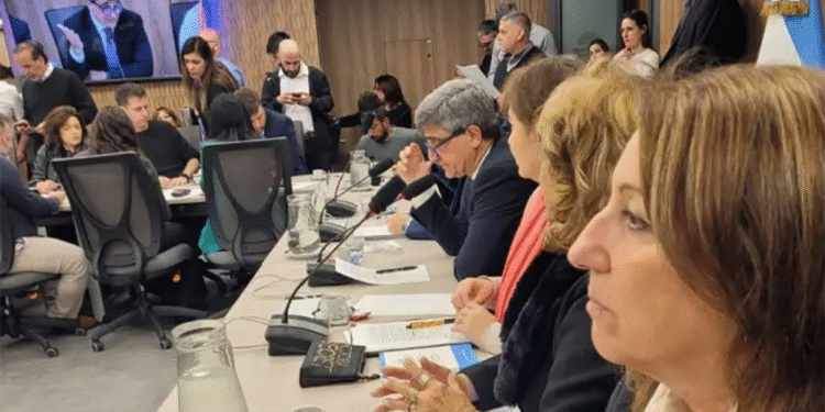 966453 5a 8 Nación avanza con comisión investigadora pese al silencio del Gobierno