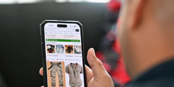 966613 kuwait gobernacion 2bde 2bhawalli eid 2bal adha compras 2ben 2blineacmxmphs007093 20250609 cbpfn0a001 Francia regula la moda ultra rápida para proteger su industria y el ambiente