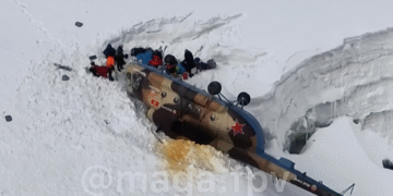 F2GrR1MPJ 2000x1500 1 El fracaso del rescate en helicóptero a la montañista rusa en Kirguistán