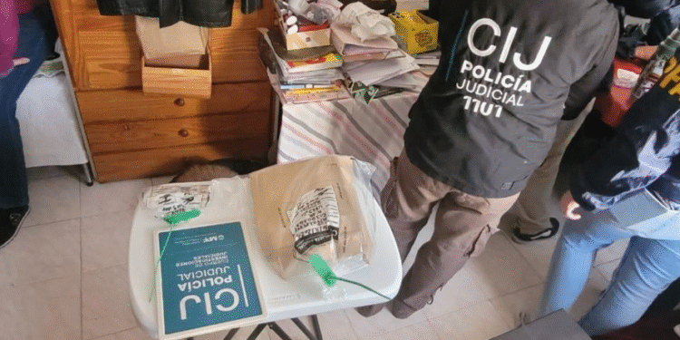 c3QyEBB5V 2000x1500 1 Operativo internacional en Argentina contra la pornografía infantil: 22 detenidos en 73 allanamientos