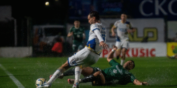 cAu0tYs8u 2000x1500 1 Suspendido: el partido entre Sarmiento y Central por la tormenta en Junín