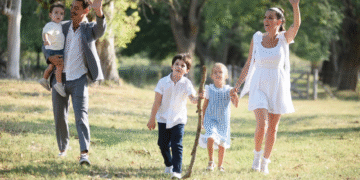 la actriz consolida su familia ensamblada con la GYHJMSSYXFBPFAXUJL4UQPBOHA Juana Repetto espera su tercer hijo y reafirma su vínculo familiar