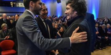 972219 ro03fo0116 Milei envía fondos a provincias y pullaro suaviza postura política