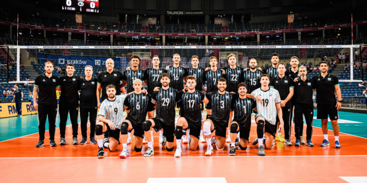 GziTYW5WsAAFgD scaled 1 Argentina presenta su nómina definitiva para el Mundial de Filipinas