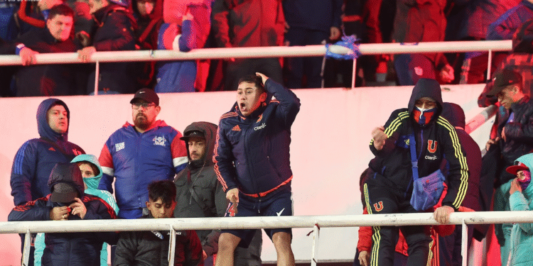 QVNKM2OX4RFJZBIZ7WKSJ35SCM La Universidad de Chile responde con firmeza a Independiente tras fallo de Conmebol