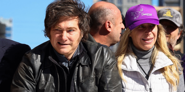 UKYHONFNFJHF3FSJJT7L335C2E Milei logra que un juez prohíba difusión de audios de su hermana y denuncia espionaje internacional