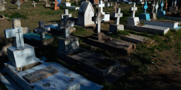 cementerio 528057 171606 Hallazgo inquietante en Brasil: cadáver sentado sobre tumba en cementerio causa conmoción