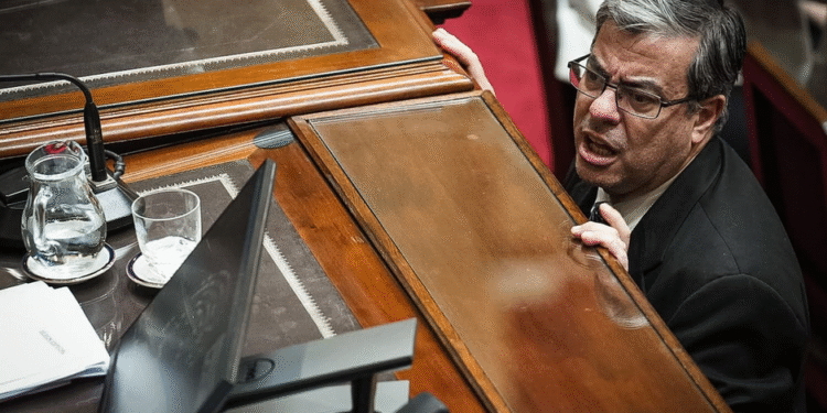 german martinez en diputados durante el JSIT2R3PEVHJPFMGHBEKKCRQHY Germán Martínez denuncia que las coimas requieren censura