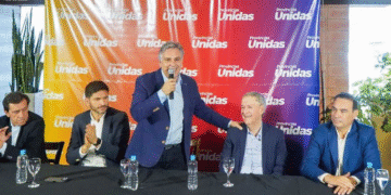 llaryora schiaretti gobernadores Provincias Unidas busca unidad y estrategias claras rumbo a octubre