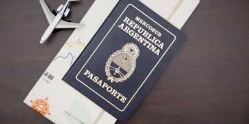 pasaportes argentinosjpg Alerta en Argentina por falla en miles de pasaportes que impiden su lectura